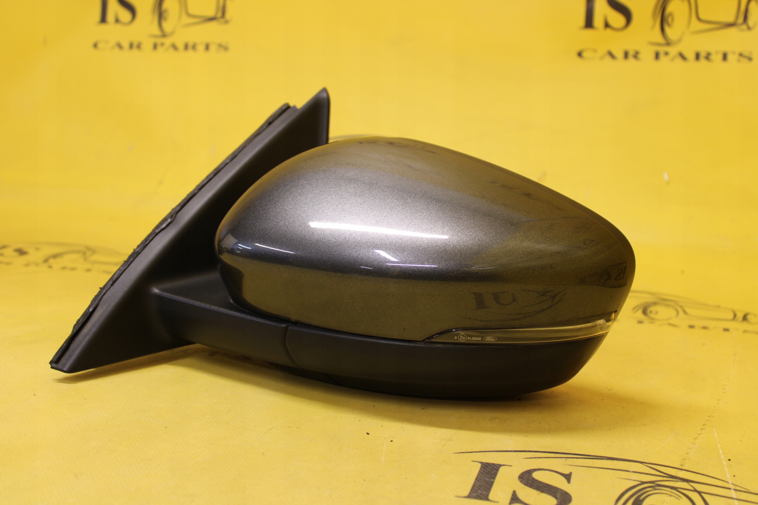 LUSTERKO LEWE 11 PIN ASYSTENT FORD KUGA MK3 ST-LINE MAGNETIC GREY METALLIC