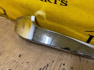 LISTWA ZDERZAKA PRZÓD LEWA LEWY CHROM MITSUBISHI L200 VI 19-