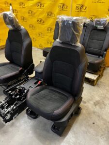 FOTELE PRZÓD TYŁ KANAPA GRZANE TUNEL PODŁOKIETNIK FORD KUGA MK3 ST-LINE EU