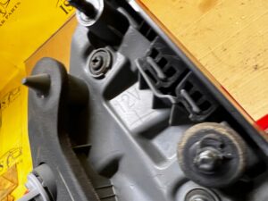 LAMPA TYLNA TYŁ LEWA LEWY W KLAPĘ HYUNDAI I30 II KOMBI