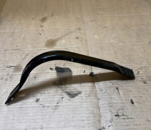 WSPORNIK MOCOWANIE BŁOTNIKA PRZÓD LEWY AUDI A8 D5 LY9T