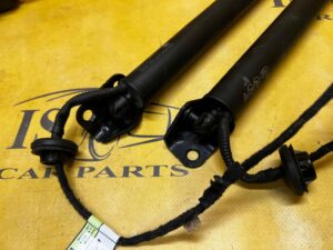 KOMPLET SIŁOWNIKI ELEKTRYCZNE KLAPY TYŁ BAGAŻNIKA FORD KUGA MK3