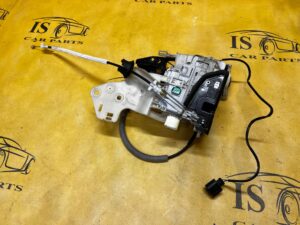 ZAMEK PODSTAWA KLAMKI DRZWI PRZÓD PRAWY PORSCHE CAYENNE II 7P5