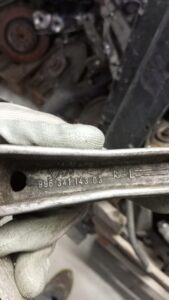 WAHACZ PRZÓD LEWY PORSCHE CARRERA 911 996 3.4