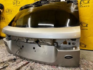 KLAPA BAGAŻNIKA ZDERZAK TYŁ 6 X PDC RANGE ROVER VELAR L560 2017R