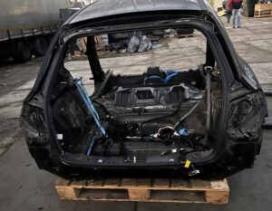 ĆWIARTKA BŁOTNIK DACH PRÓG SŁUPEK PAS TYŁ MERCEDES A W177 HB 20R 9696 696
