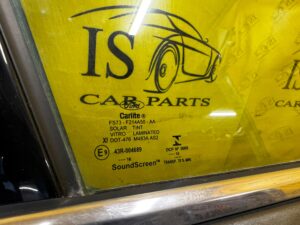 DRZWI PRAWA STRONA PRAWY PRZÓD SOUNDSCREEN FORD FUSION USA J7 2017R