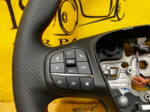 NOWA KIEROWNICA SKÓRA MULTIFUNKCJA FORD KUGA MK3 LIFT ST-LINE