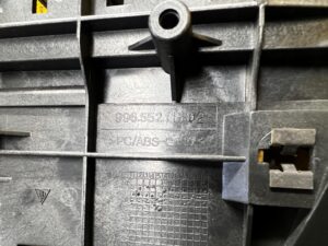 OSŁONA OBUDOWA STELAŻ RAMKA PANEL DESKI KONSOLI PORSCHE CARRERA 911 996