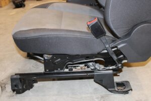 KOMPLET FOTELE PRZÓD TYŁ MATERIAŁOWE GRZANE FORD ESCAPE MK3 III LIFT