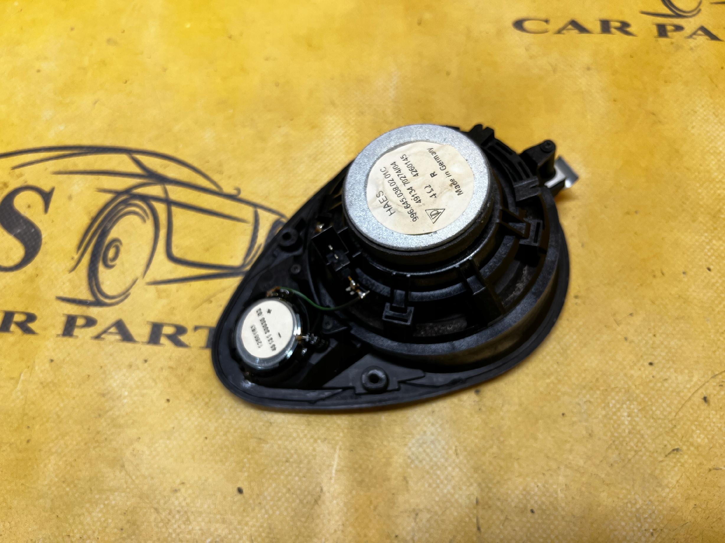 GŁOŚNIK KONSOLI DESKI PRAWY PORSCHE CARRERA 911 996