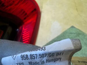 LUSTERKO ZEWNĘTRZNE LEWE 15 13+2 PIN ASYSTENT PORSCHE MACAN 95B L041 USA