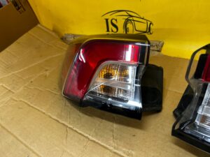 KOMPLET LAMPY LAMPA TYŁ TYLNE LEWA PRAWA FORD KUGA MK3