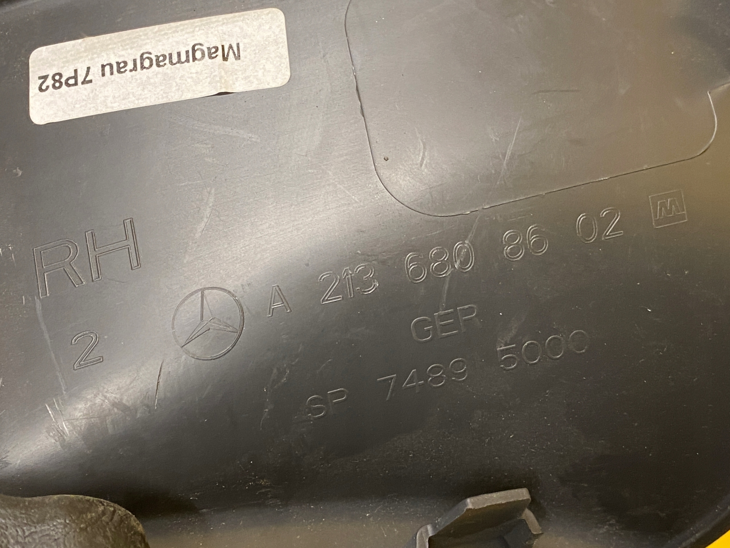 OSŁONA ZAŚLEPKA SŁUPKA PRAWY TYŁ MERCEDES W257 W213