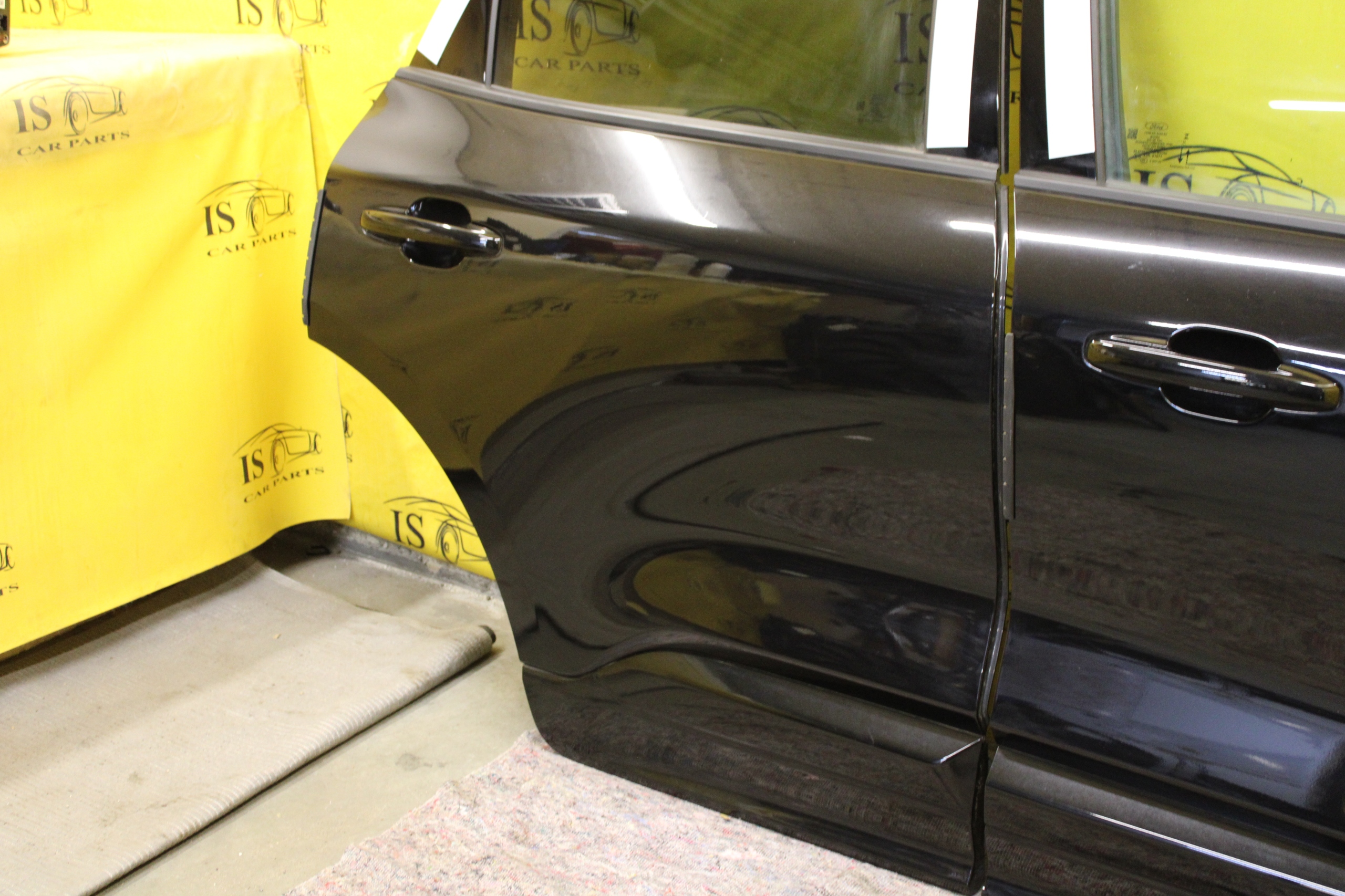 DRZWI PRAWY TYŁ FORD KUGA MK3 LIFT ST-LINE AGATE BLACK 2024R