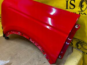 BŁOTNIK TYŁ PRAWY FORD BRONCO 21- RACE RED
