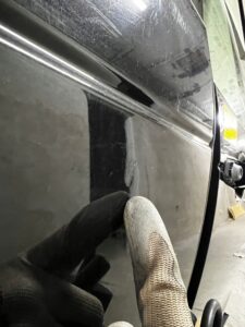 DRZWI PRAWA STRONA PRAWY TYŁ LAND ROVER DISCOVERY V L462 2017R
