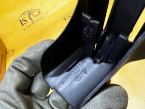 OSŁONA PROWADNICY FOTELA PRZÓD PRAWY PORSCHE 911 996 CARRERA