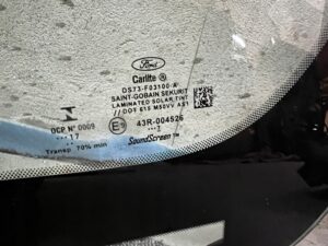 SZYBA PRZÓD PRZEDNIA CZOŁOWA SOUNDSCREEN FORD FUSION USA 2017R