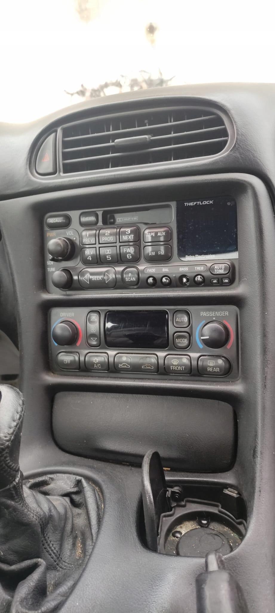 RADIO RADIOODTWARZACZ RADIO CHEVROLET CORVETTE C5 97-04