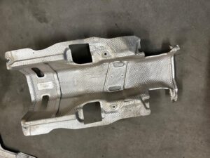 BLACHA OSŁONA OBUDOWA TERMICZNA PORSCHE PANAMERA 970 I LIFT