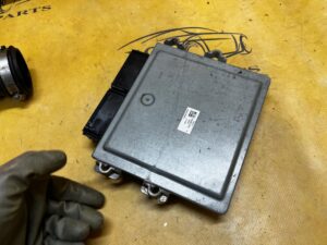 KOMPUTER STEROWNIK SILNIKA ECU FORD ESCAPE MK3 III 1.5 EB