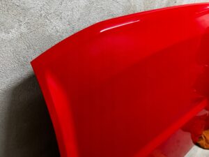 MASKA POKRYWA SILNIKA FORD BRONCO 21- RACE RED