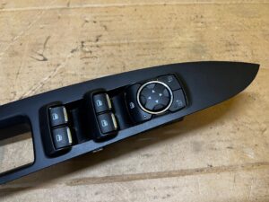 PRZEŁĄCZNIK PANEL STEROWANIA SZYB LUSTEREK PRZÓD LEWY FORD FUSION LIFT USA