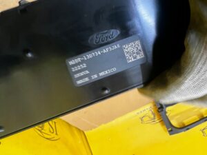 PANEL PRZEŁĄCZNIK TRAKCJI ZAWIESZENIA ŚWIATEŁ AWARYJNYCH FORD BRONCO 21-