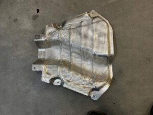 BLACHA OSŁONA TERMICZNA FORD KUGA MK3 LIFT 1.5 ECOBOOST