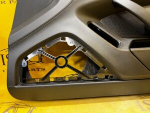BOCZEK TAPICERKA DRZWI PRZÓD PRAWY PORSCHE PANAMERA 970 I EU