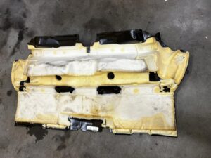 WYKŁADZINA DYWAN PODŁOGA TYŁ 3 RZĄD VOLVO XC90 II 7 OSÓB