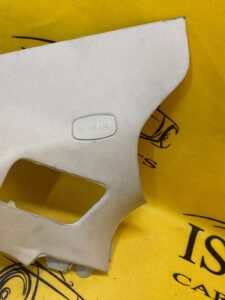OSŁONA POSZYCIE SŁUPKA LEWY TYŁ MERCEDES W257