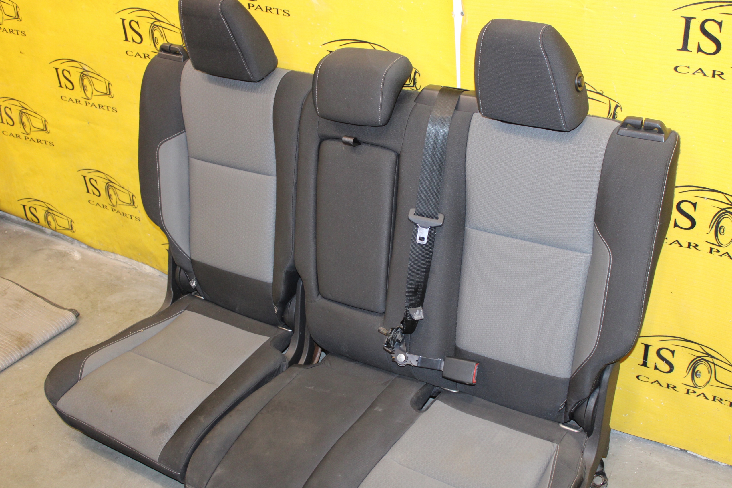 KOMPLET FOTELE PRZÓD TYŁ MATERIAŁOWE GRZANE FORD ESCAPE MK3 III LIFT