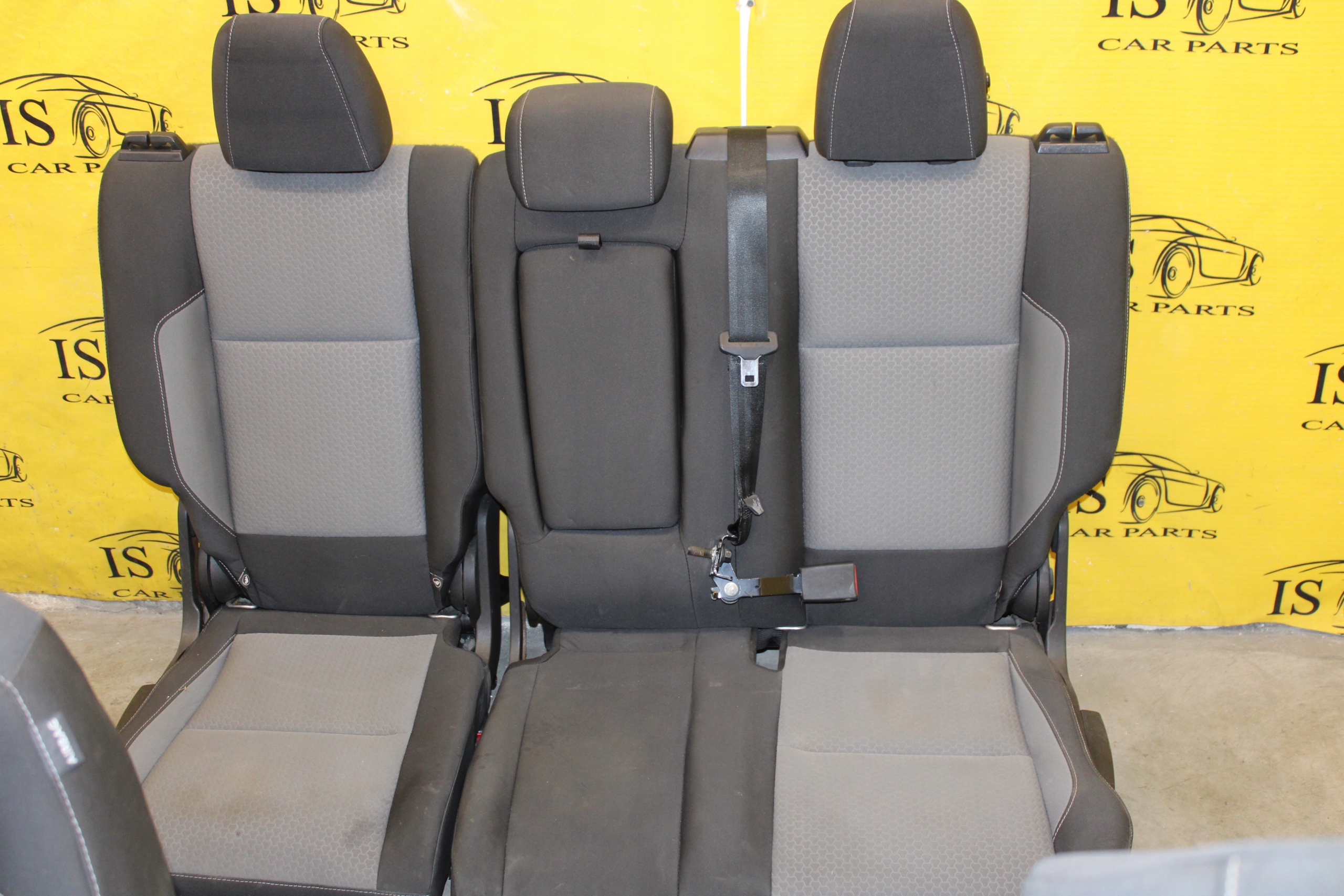 KOMPLET FOTELE PRZÓD TYŁ MATERIAŁOWE GRZANE FORD ESCAPE MK3 III LIFT