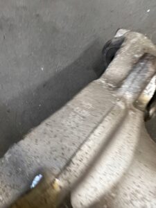 ZWROTNICA PIASTA PRZÓD LEWY LAND ROVER DISCOVERY V L462