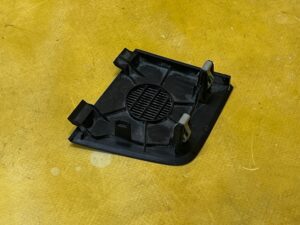 ZAŚLEPKA OSŁONA MASKOWNICA GŁOŚNIKA LEWA RENAULT ESPACE VI