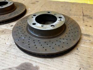KPL HAMULCE TARCZE ZACISKI HAMULCOWE PRZÓD TYŁ BREMBO PORSCHE 911 996 3.4