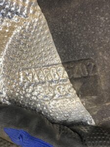WYGŁUSZENIE TUNELU ŚRODKOWEGO MERCEDES CLS W257