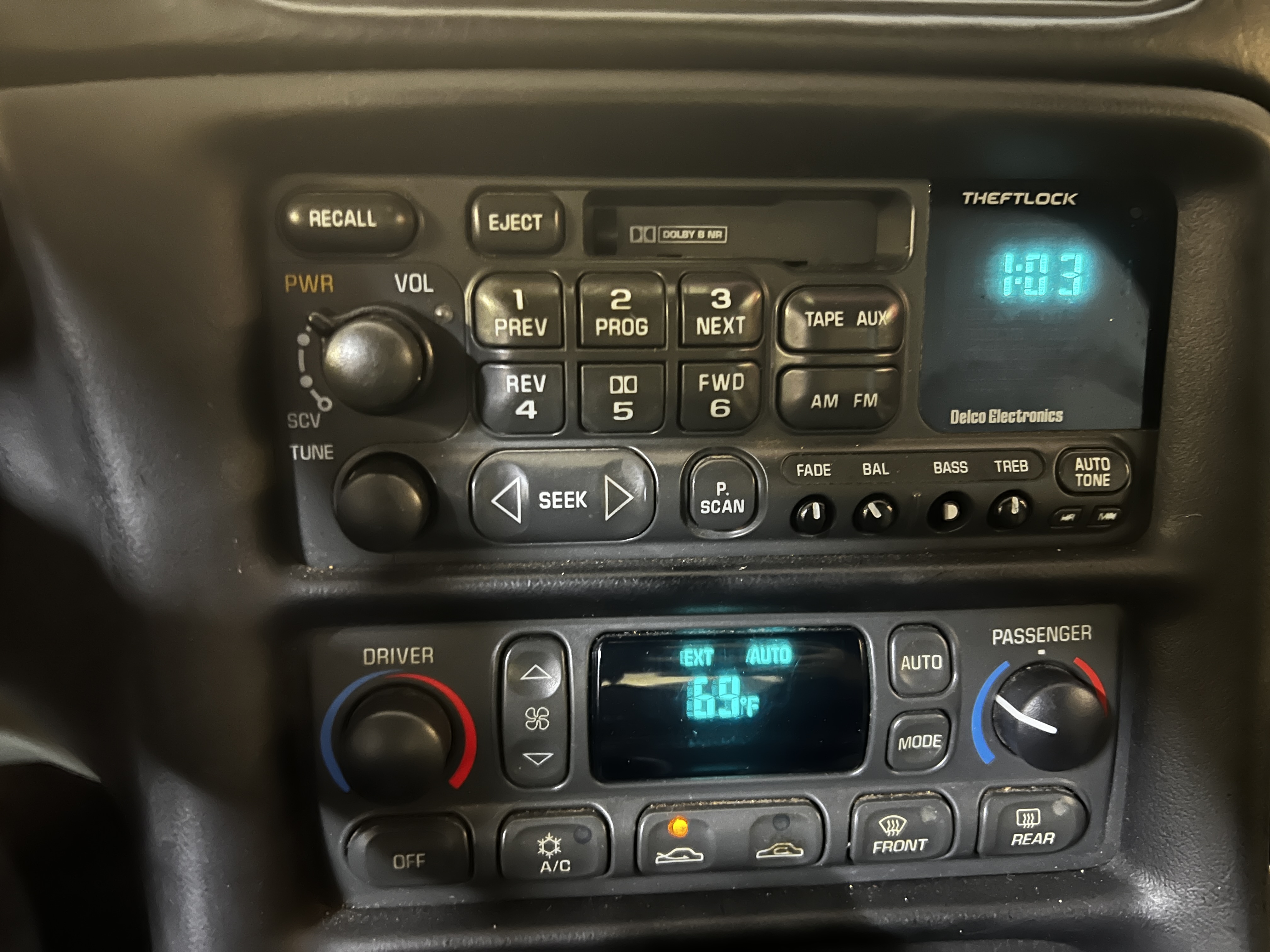PANEL PRZEŁĄCZNIK NAWIEWU KLIMATYZACJI CHEVROLET CORVETTE C5 97-04