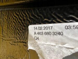 DYWAN PODŁOGA WYKŁADZINA WNĘTRZA PRZÓD PRAWY MERCEDES G W463 LIFT LHD