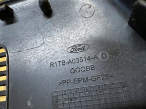 OSŁONA OBUDOWA LUSTERKA WEWNĘTRZNEGO WSTECZNEGO FORD PUMA MK2 LIFT