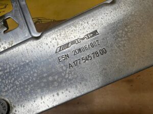 UCHWYT WSPORNIK STEROWNIKA ZAWIESZENIA MERCEDES A W177 A35 AMG