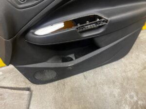 BOCZEK TAPICERKA DRZWI PRZÓD PRAWY FORD ESCAPE MK3 III LIFT