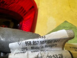 LUSTERKO ZEWNĘTRZNE LEWE 15 13+2 PIN ASYSTENT PORSCHE MACAN 95B L041 USA