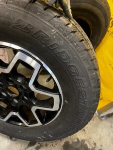 NOWE KOŁA FELGI OPONY CAŁOROCZNE FORD BRONCO 21- 255/70 R18
