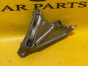 UCHWYT MOCOWANIE POMPY WODY MERCEDES CLS W257 2.9 DIESEL