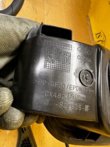 KLAPKA WLEWU PALIWA FORD KUGA MK3 LIFT BENZYNA BURSTING GREEN