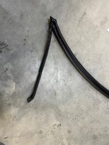 USZCZELKA LISTWA SZYBY PRZÓD PORSCHE 911 996 CARRERA CABRIO