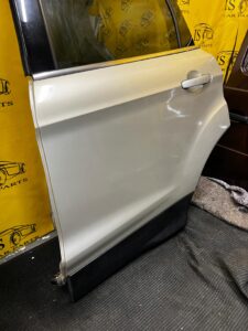 DRZWI LEWA STRONA LEWY TYŁ FORD ESCAPE MK3 III 2017R GN
